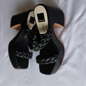 *NEW/UNWORN* Dolce Vita Black Platform Heels